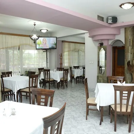 Hotel Kabashi *